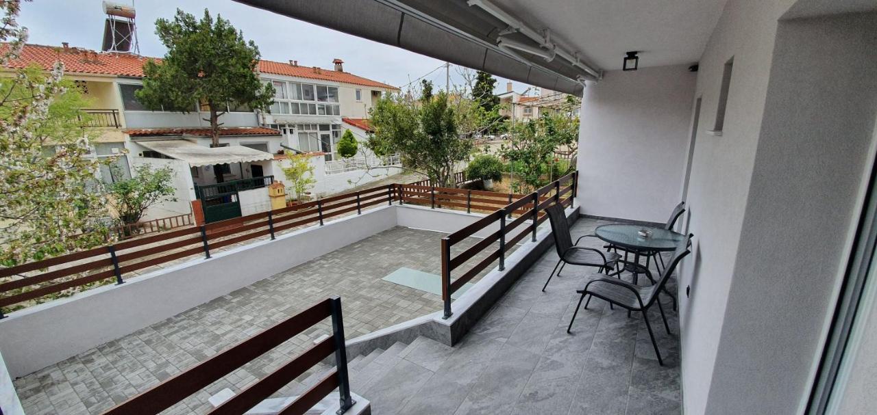 فيلا أليكسانثيربوليسفي Myhouse المظهر الخارجي الصورة